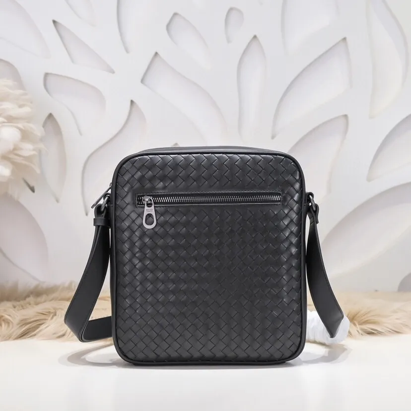 All categories 💚 Top version men’s bags 💚 BV 2024 new BV crossbody bag